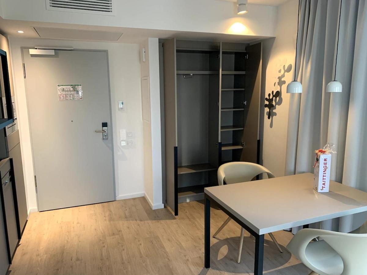 Apartment Fair Center Galluswarte Main Train Station Frankfurt am Main